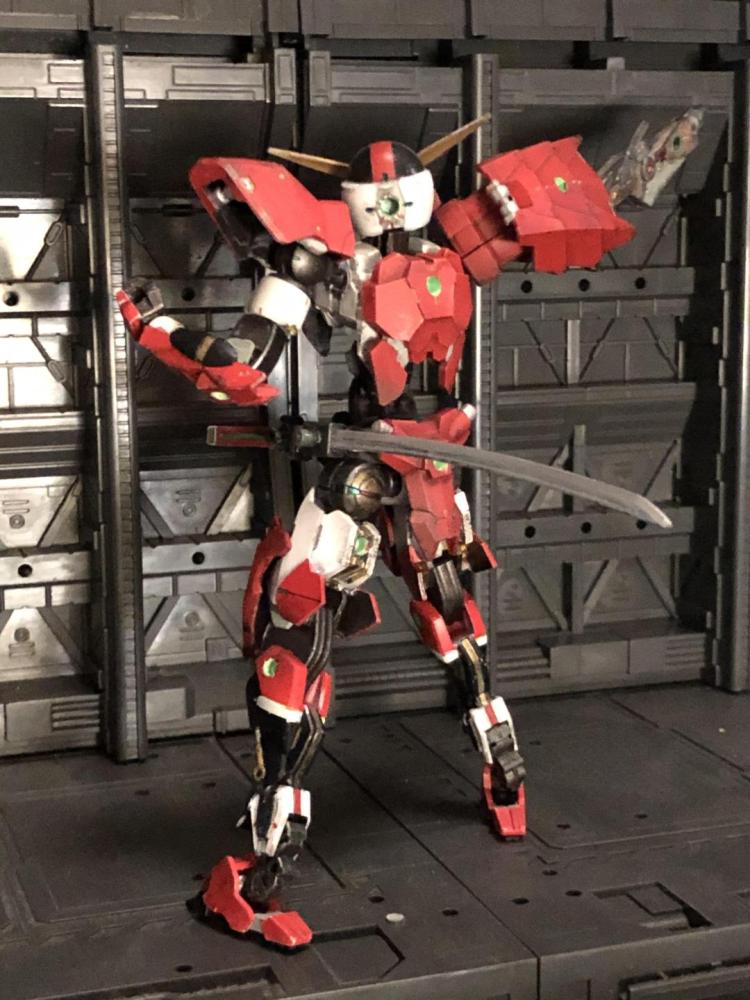 後ろぉ