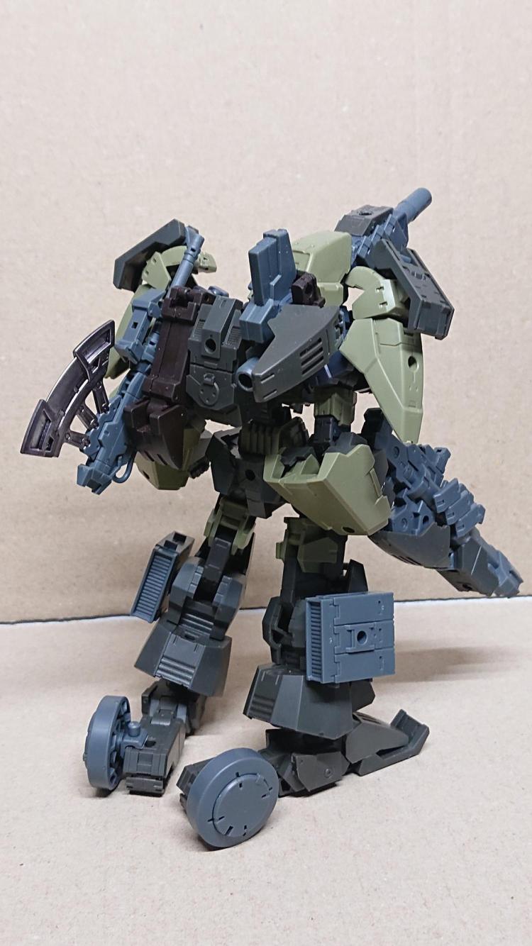 背面