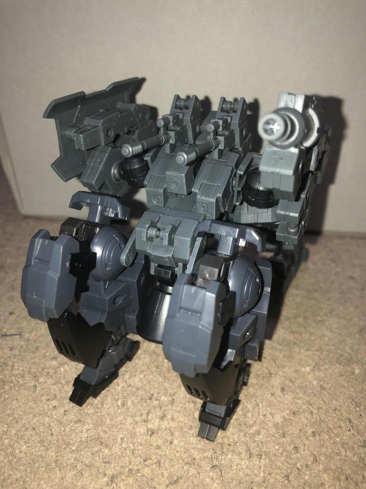 ガードマン二号機(四脚状態)
