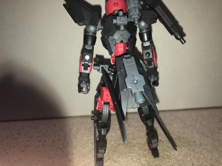 背面