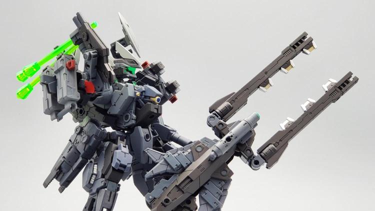 特殊兵装「パーシャル・トライデント」　電磁投射ロッド装填状態