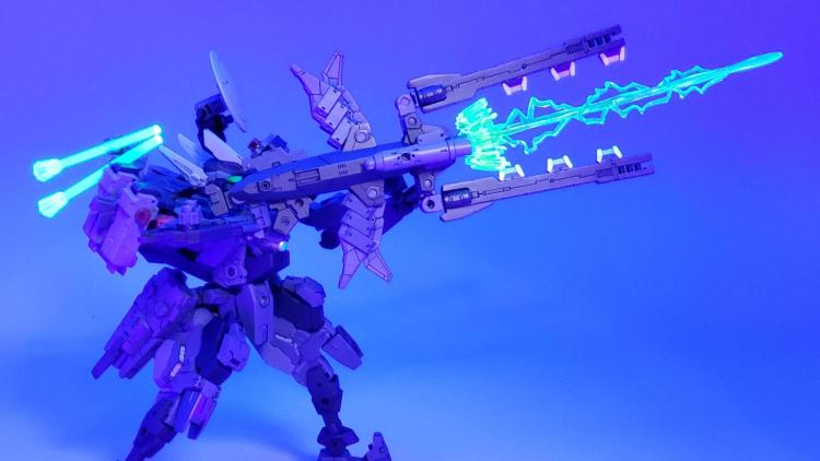 特殊兵装「パーシャル・トライデント」　電磁投射砲モード発砲時