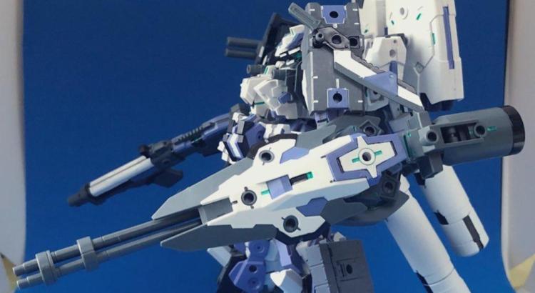 ビームガトリングシールドと近接戦用ナイフ