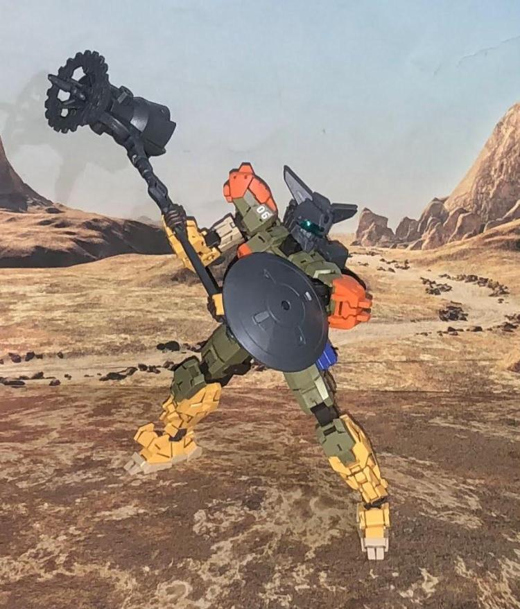 ハンマーと円盾を装備させました