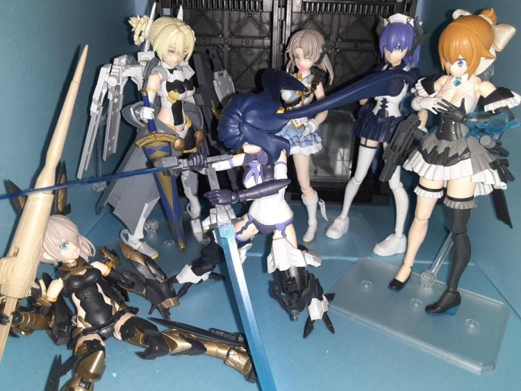 その時、上から人影？が・・