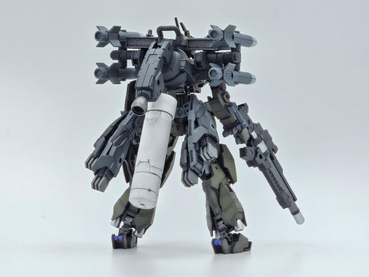 背面