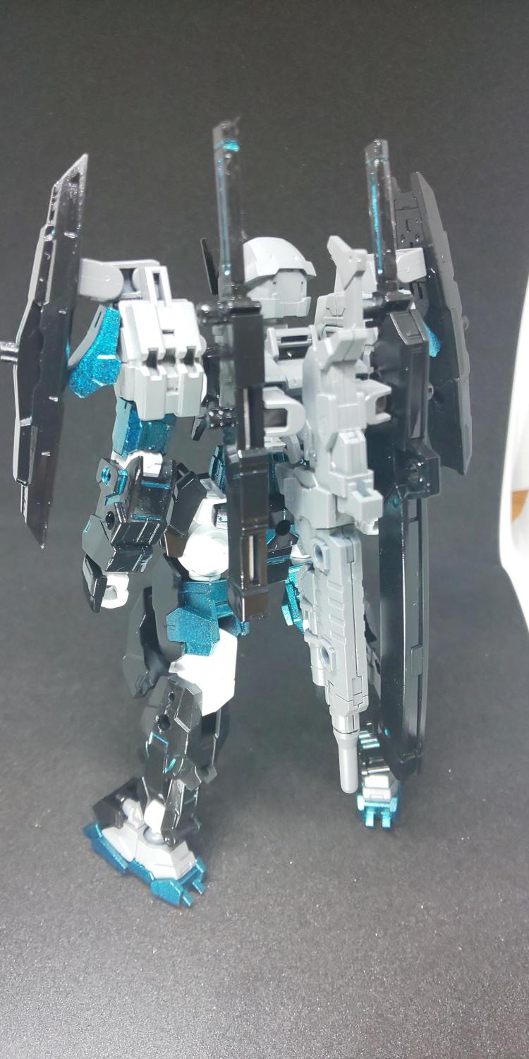背面アップ