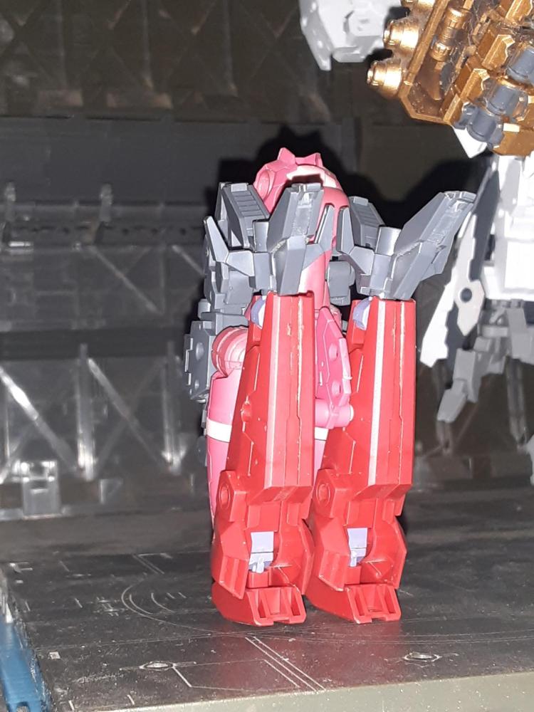 基地に帰還、そこにある謎の状況？