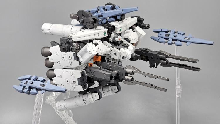 無人攻撃機　半数展開状態